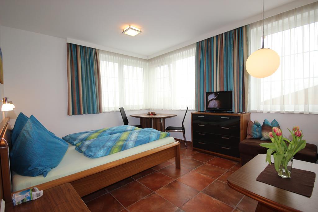 Apartments Schloss-Weissenstein-Strasse Matrei in Osttirol Kültér fotó
